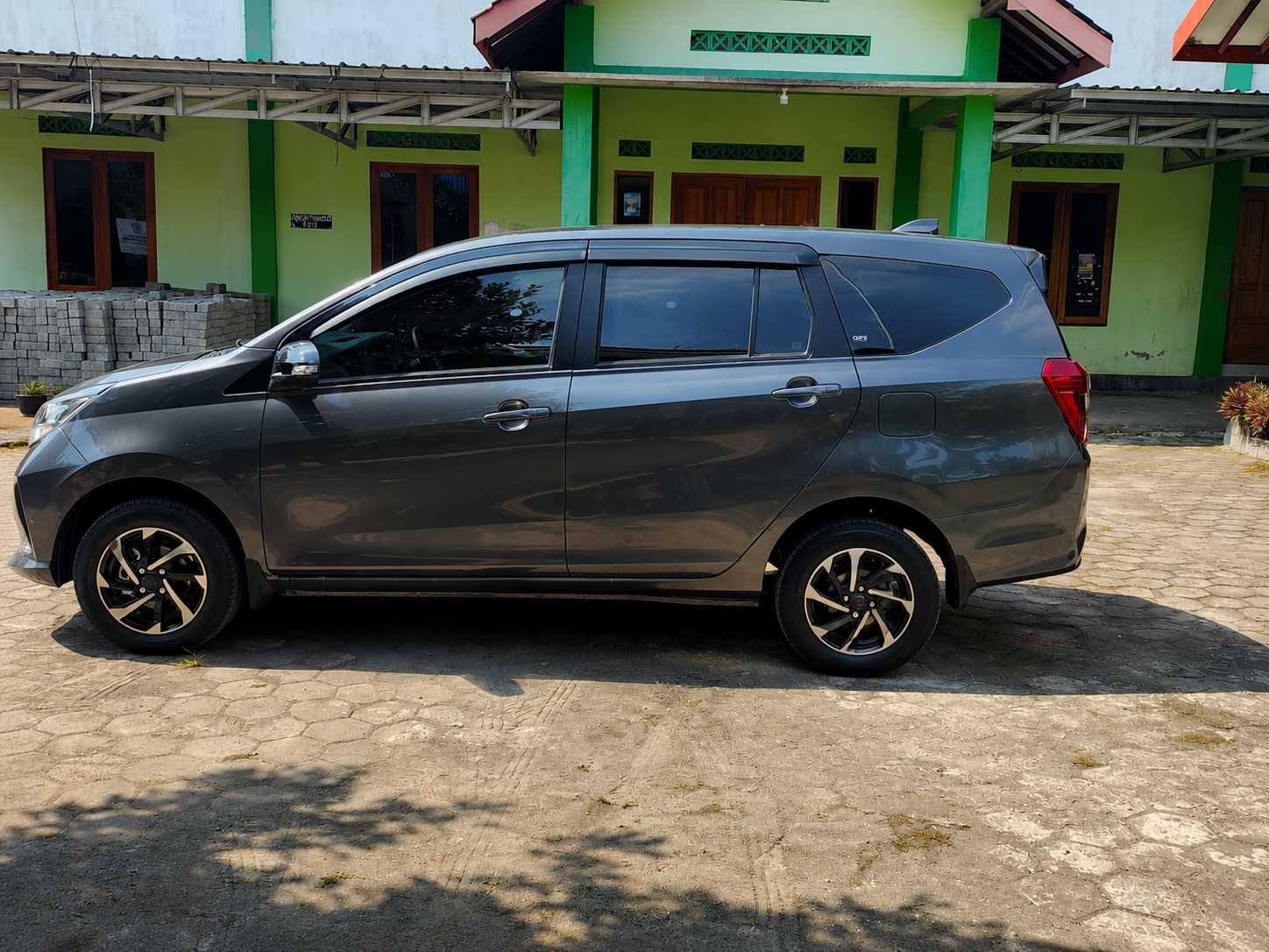 Rental Mobil